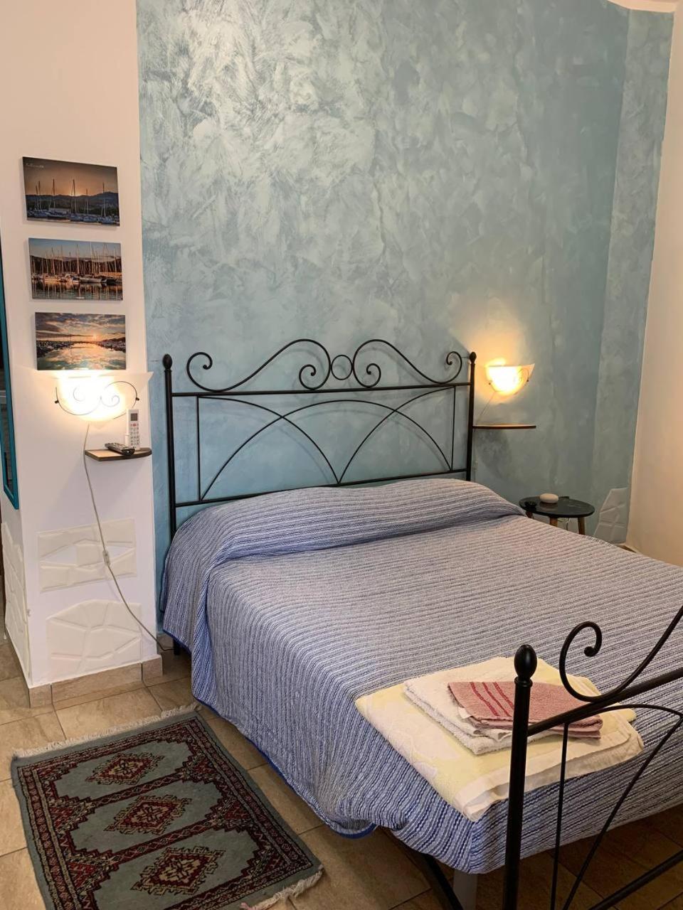 Blue Sea Bed and Breakfast Roccella Ionica Exteriör bild